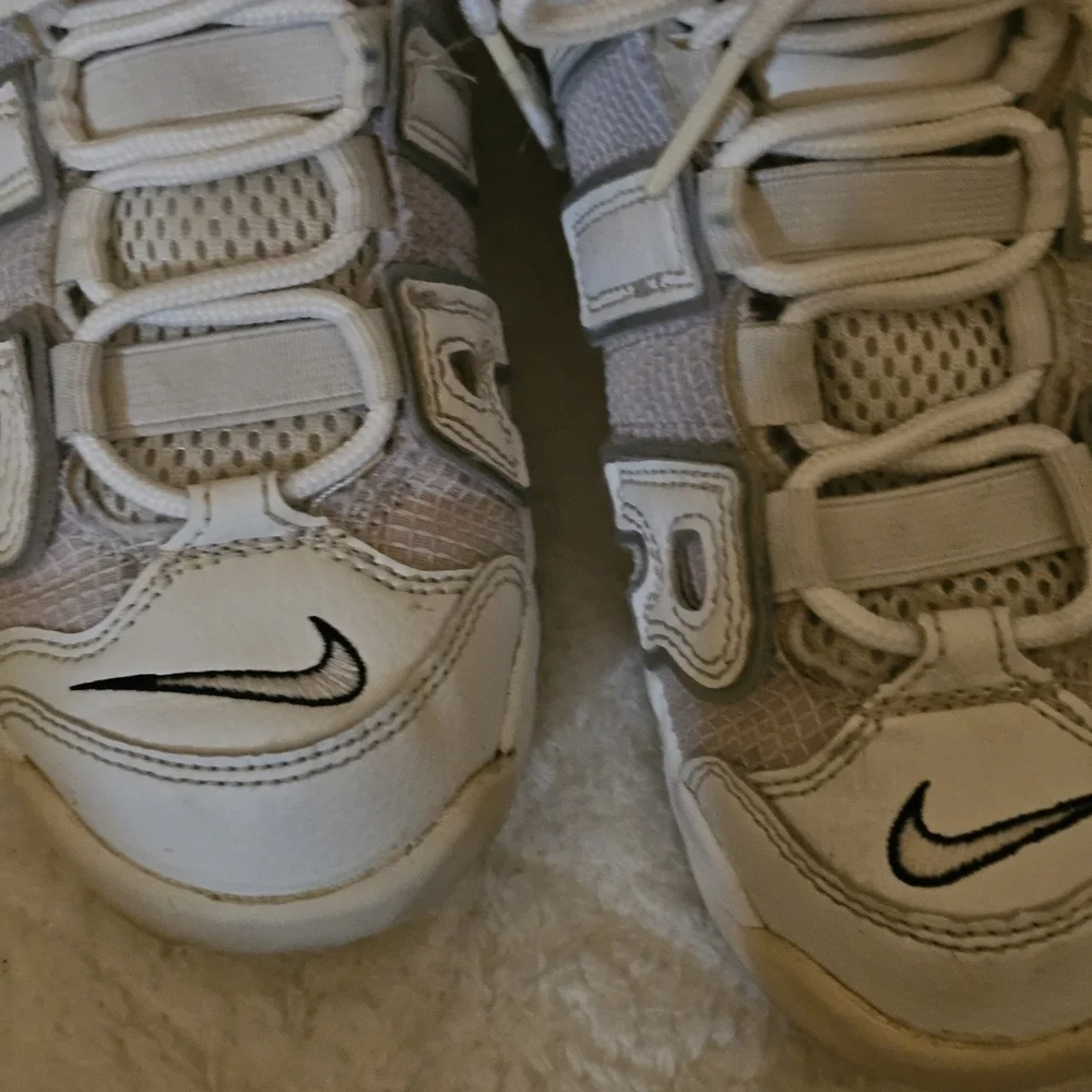 Nike Kids White Air Uptempo Low Sneakers 13C